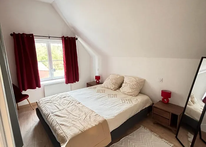 Holiday home Le Domaine D'ailleurs *