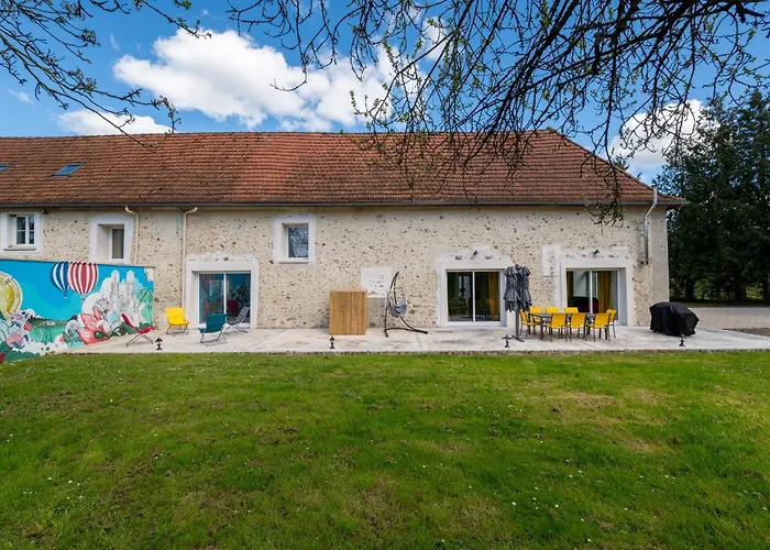 Holiday home Le Domaine D'ailleurs